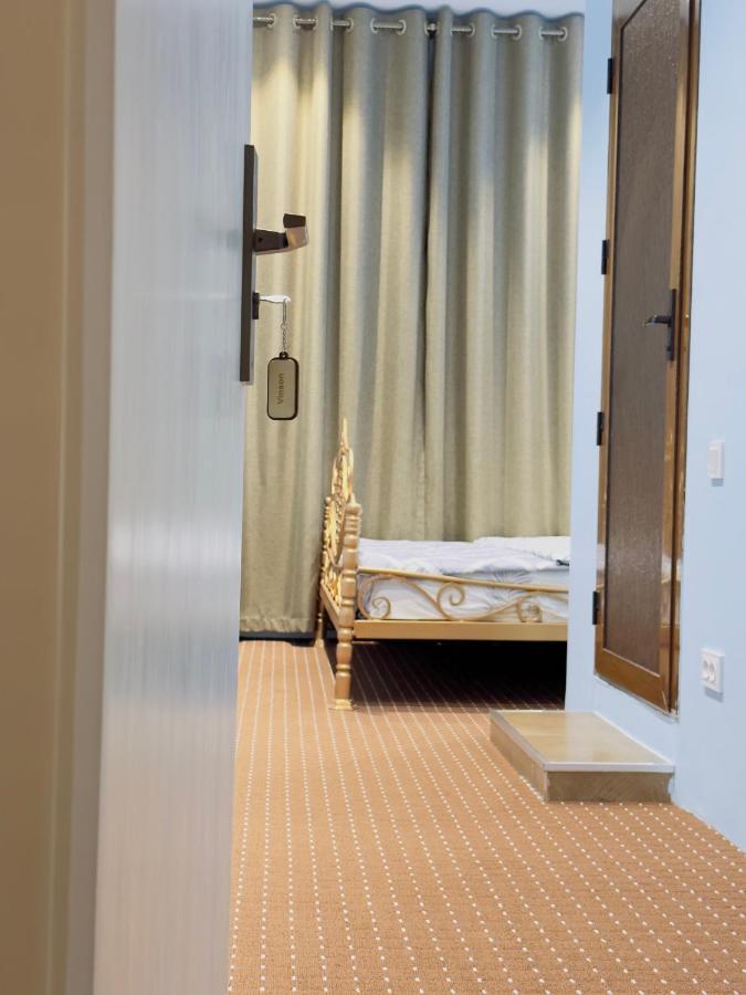 The Top Hostel Ташкент Экстерьер фото